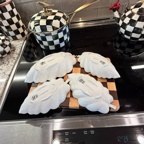 4 Farmhouse stackable Fall Leaf dip bowls - Picture 7 of 11